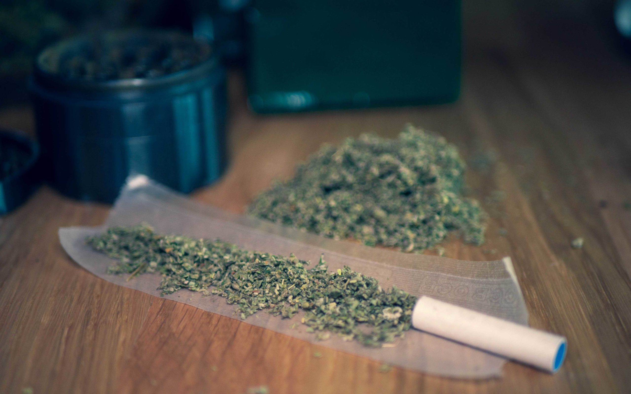 Joint mit Kräutermischung als Tabakalternative
